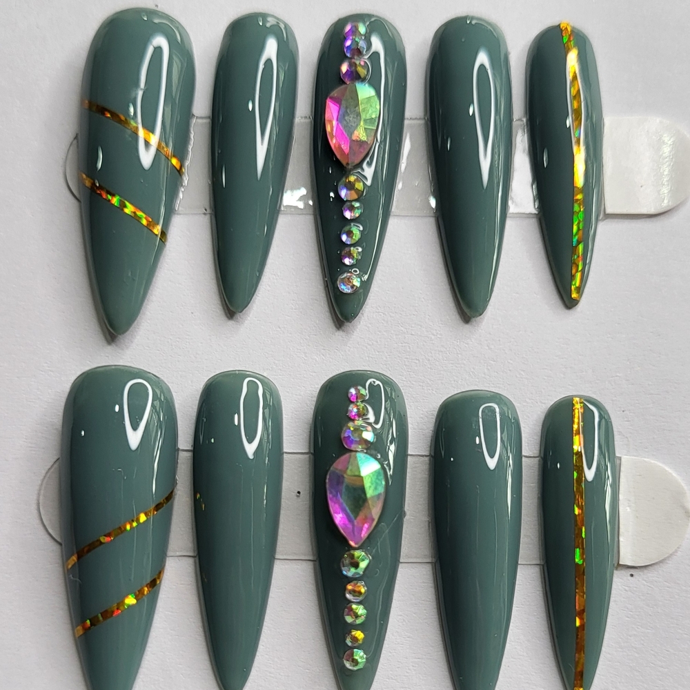 💋Chic Teal Press-On Nails with Gem Accents